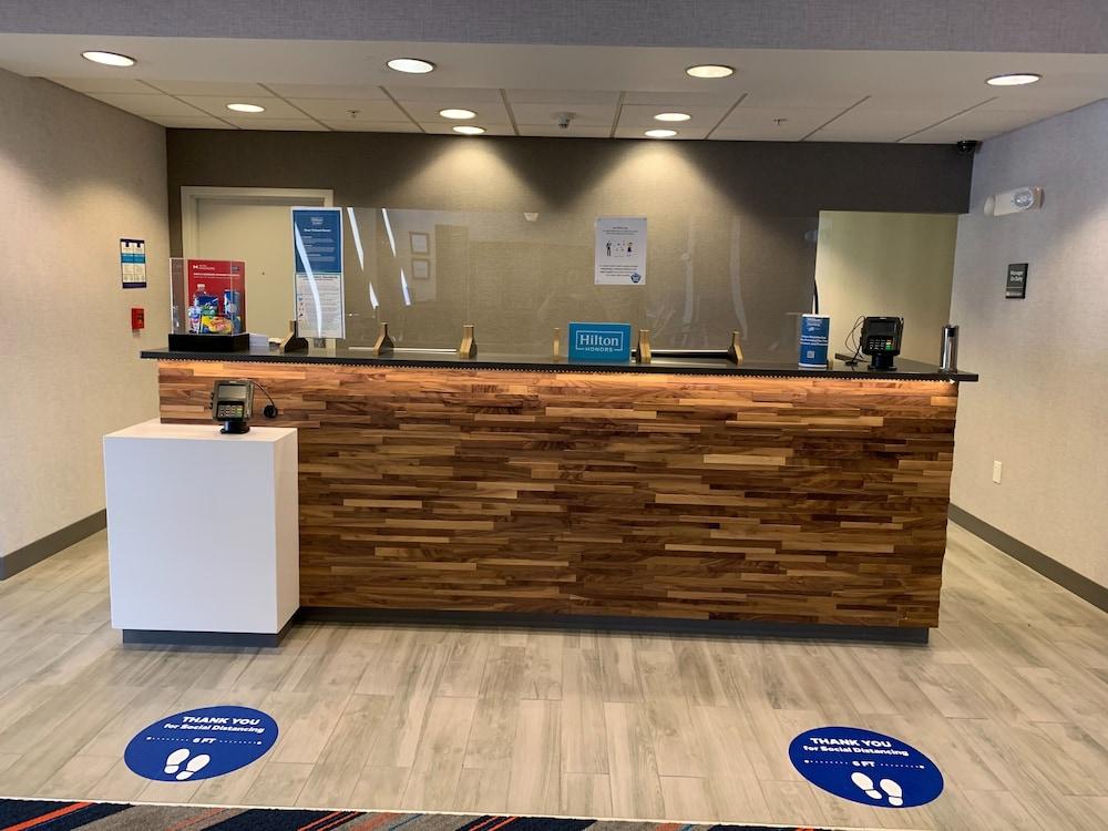 Hampton Inn & Suites Syracuse Dewitt