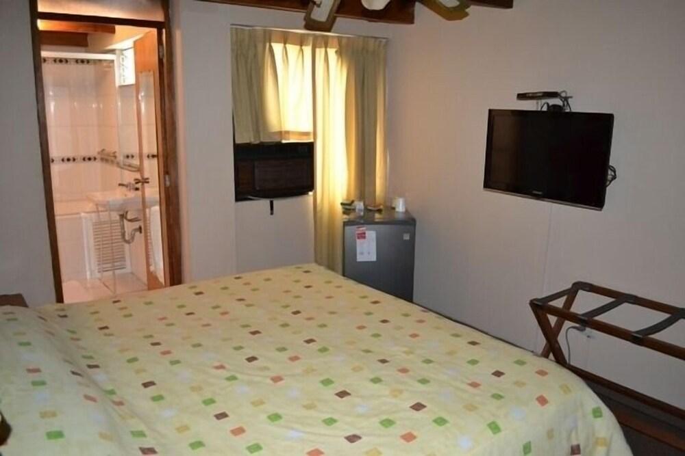 Suite Service Apart Hotel