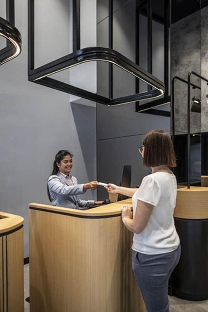 Travelodge Hotel Melbourne Docklands