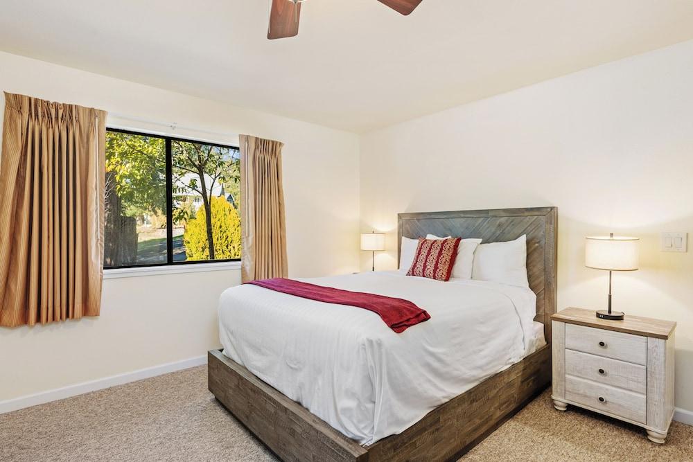 West Sonoma Inn & Spa