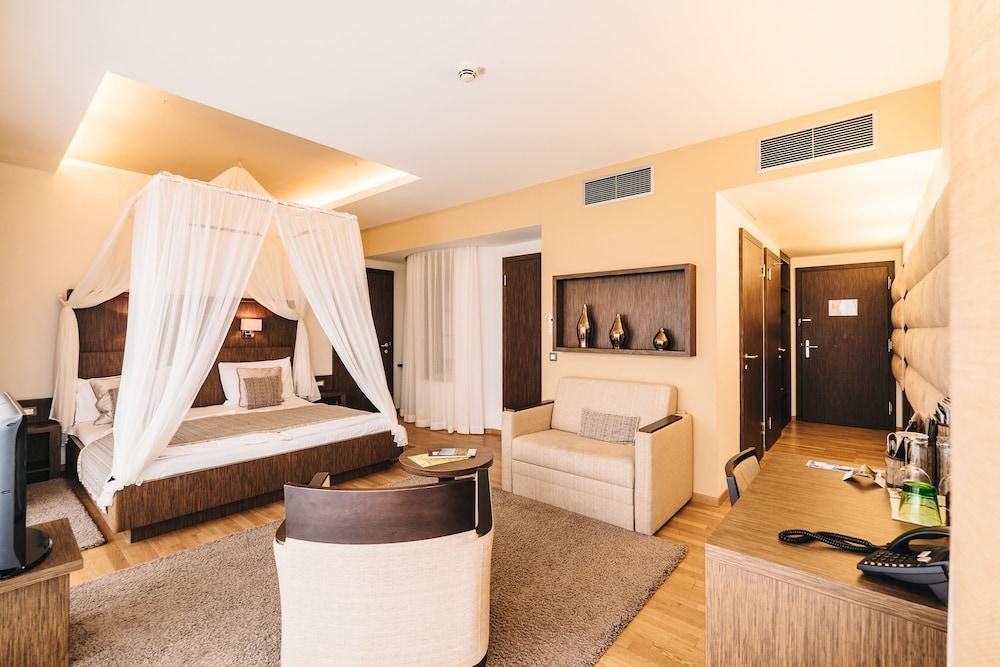 St. Martins Therme & Lodge