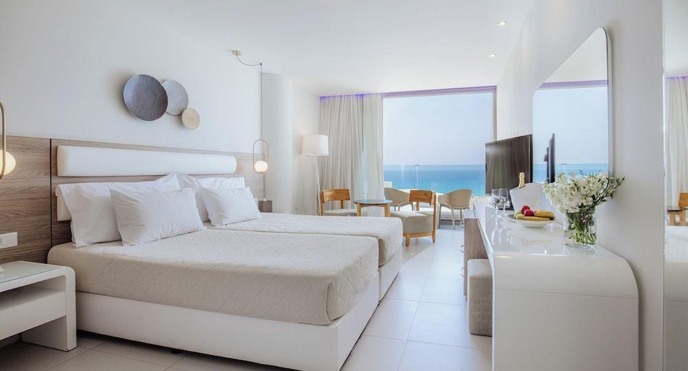 Tasia Maris Sands - Adults Only