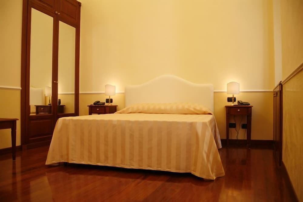 Ludovisi Luxury Rooms