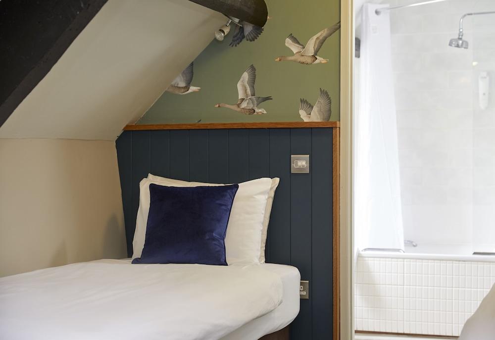 Old Manse Hotel Bourton by Greene King Inns