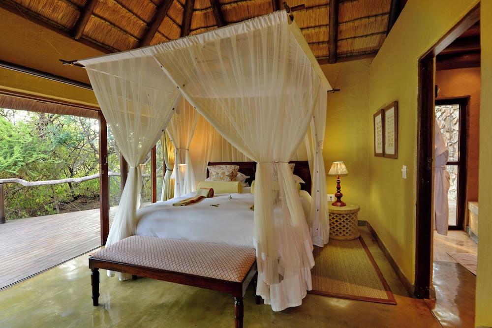 Motswiri Private Safari Lodge