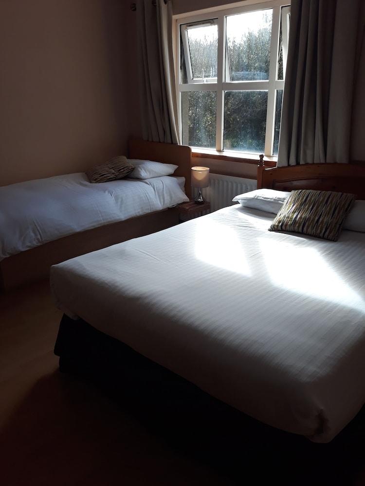 Connemara National Park Hostel