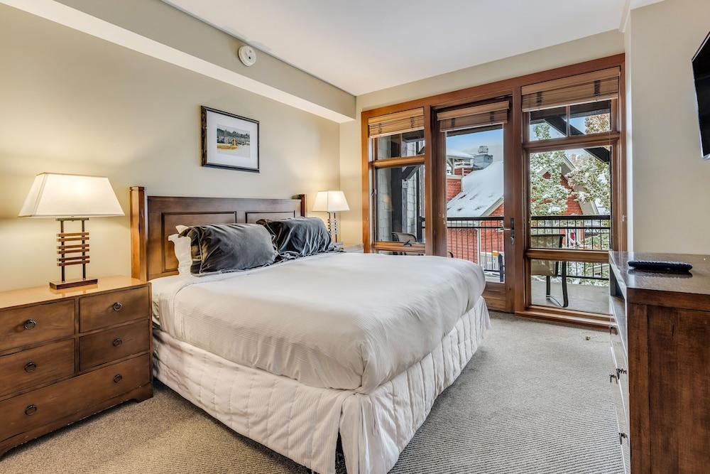 Capitol Peak Lodge by Snowmass Mountain Lodging