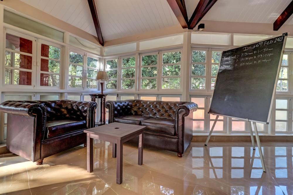 Citrus Chambers Mahabaleshwar