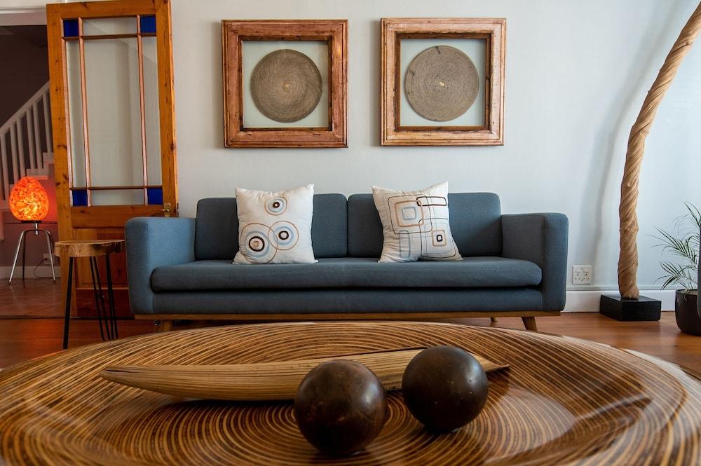 Ballinderry - The Robertson Guest House