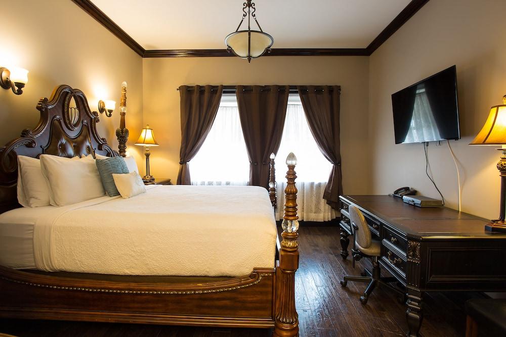 The Puddicombe House