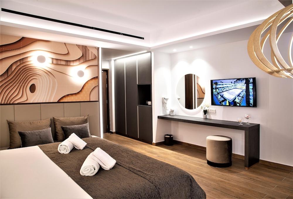 Melpo Antia Hotel & Suites