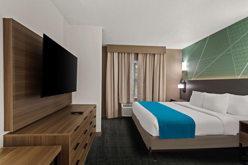 Comfort Suites Vero Beach I-95