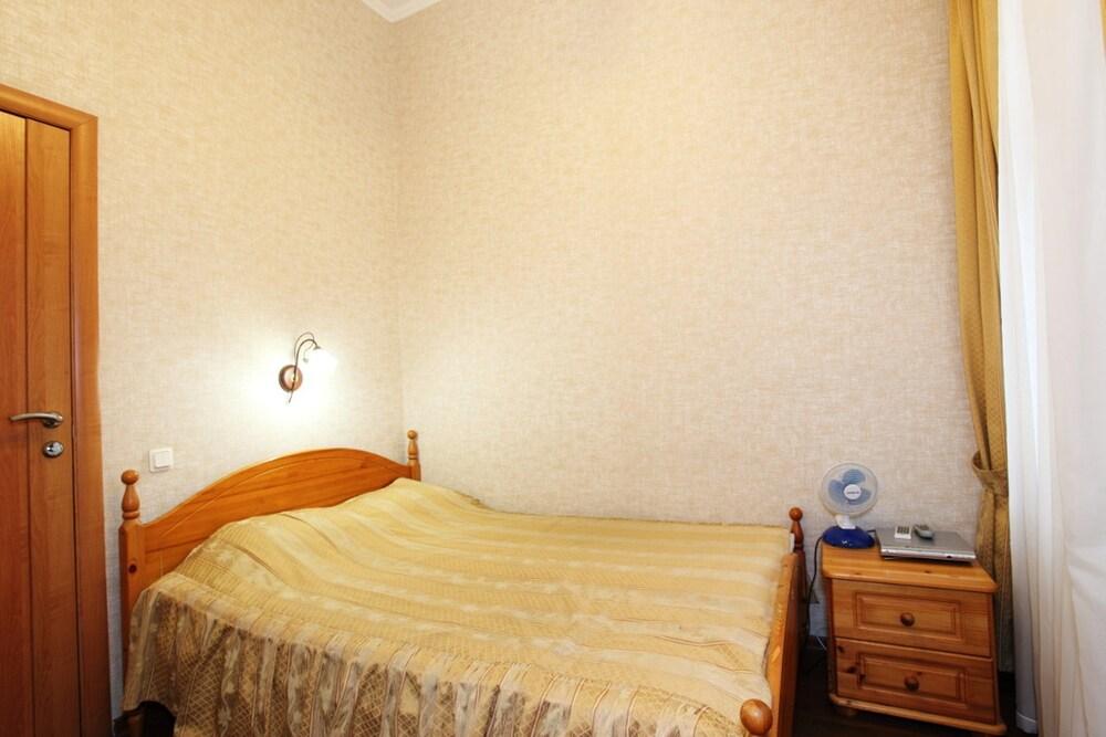 Pilau rooms for rent