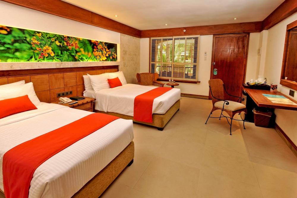 Costabella Tropical Beach Hotel