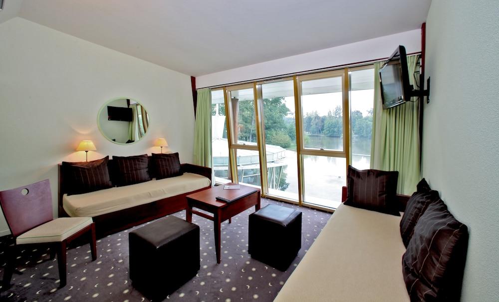 Hôtel Restaurant des Lacs d'Halco