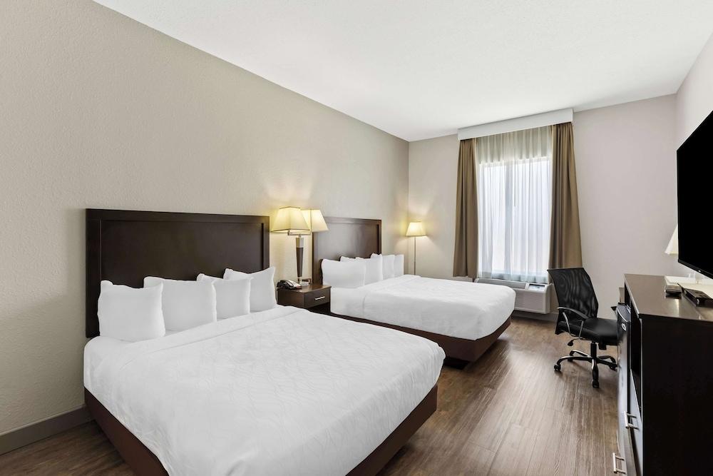 Sonesta Essential La Porte