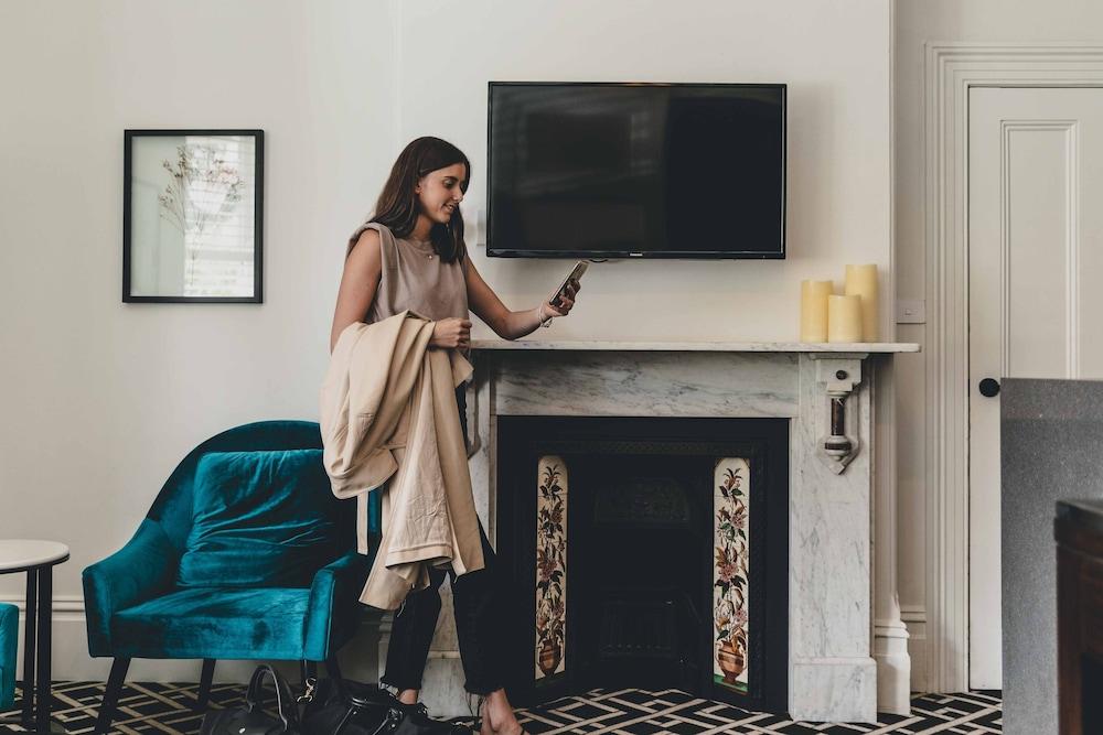 High Cross Randwick by Sydney Lodges