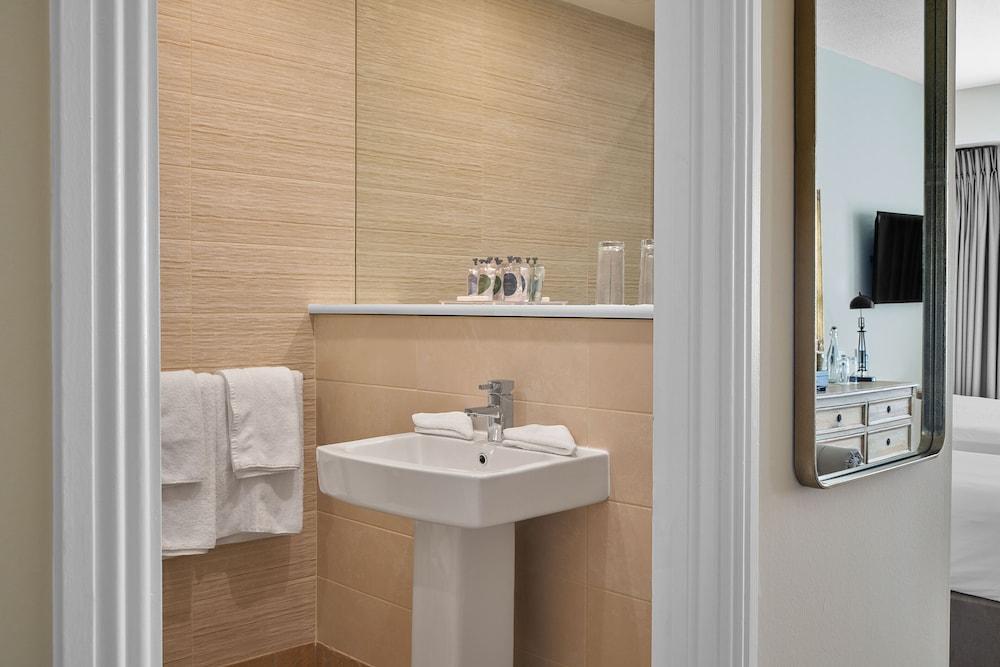 Summerhill House Hotel