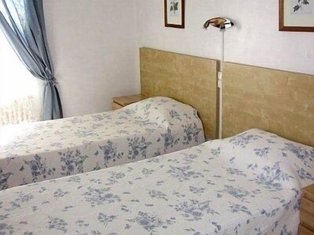 Le Mas de la Roseraie