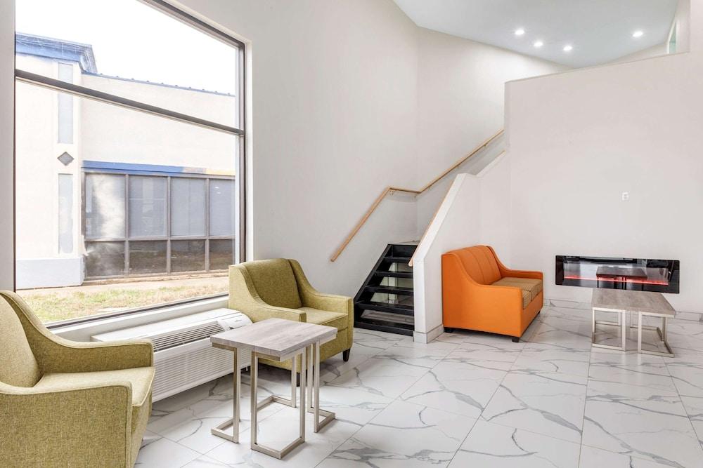 Quality Inn & Suites Sulphur Springs