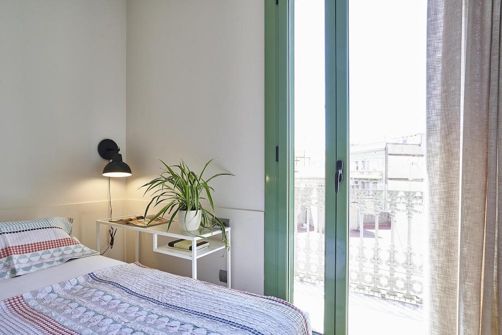 Barcelona Sants Station Apartments