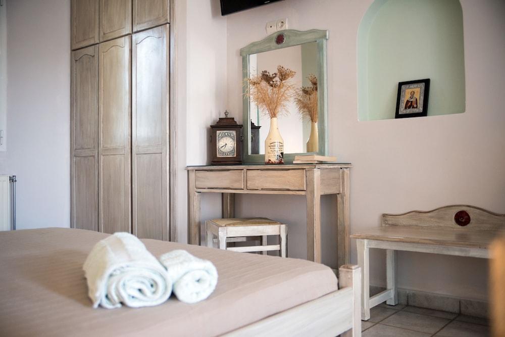 Sole e Mare Traditional Studios