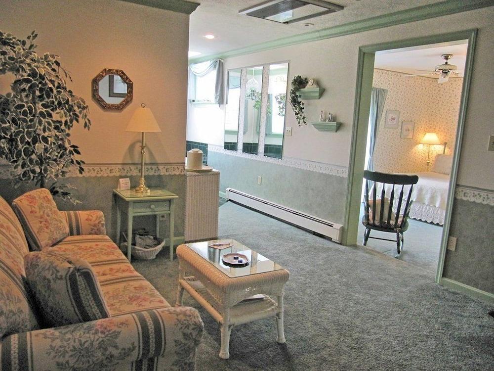 West Ridge Bed and Breakfast