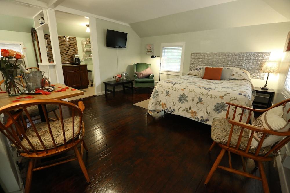 O'Casey's Boutique Inn