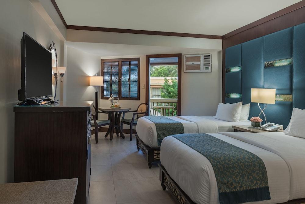 Henann Regency Resort & Spa