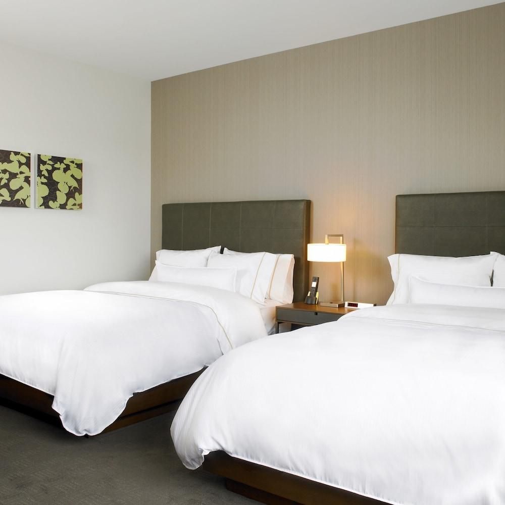 Element Ewing Princeton