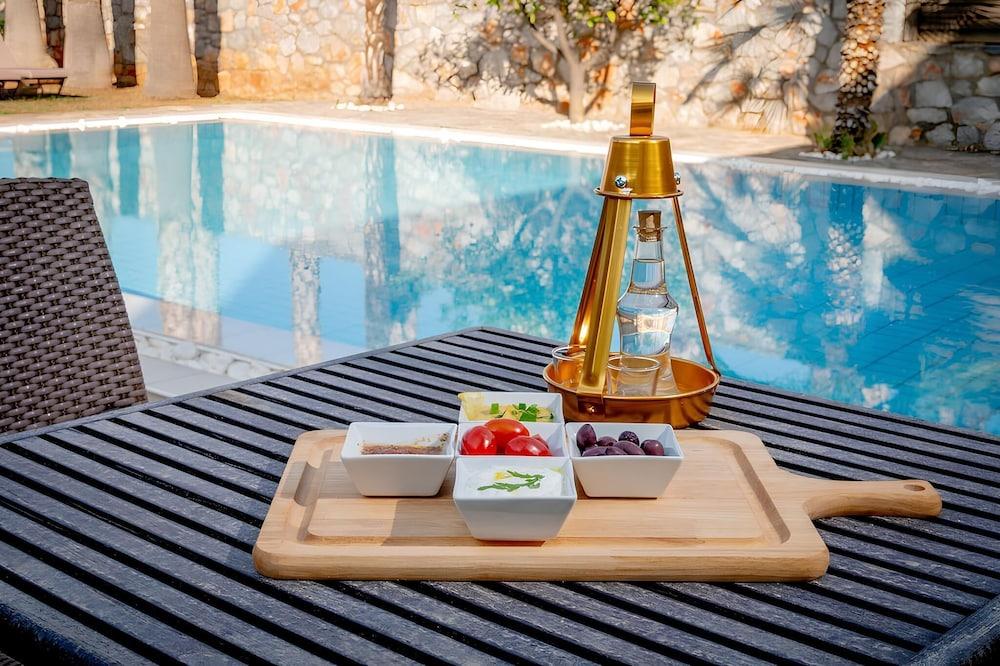 The Noverian Scenic Crete 5 Star Hilltop Villa Resort & Spa