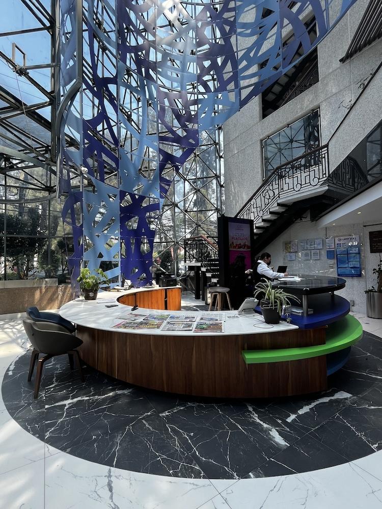 Grand Prix-WeEnjoyHotels-Aeropuerto