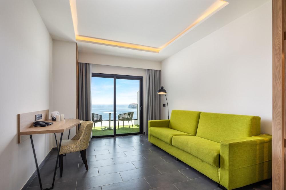 Occidental Roca Negra – Adults Only