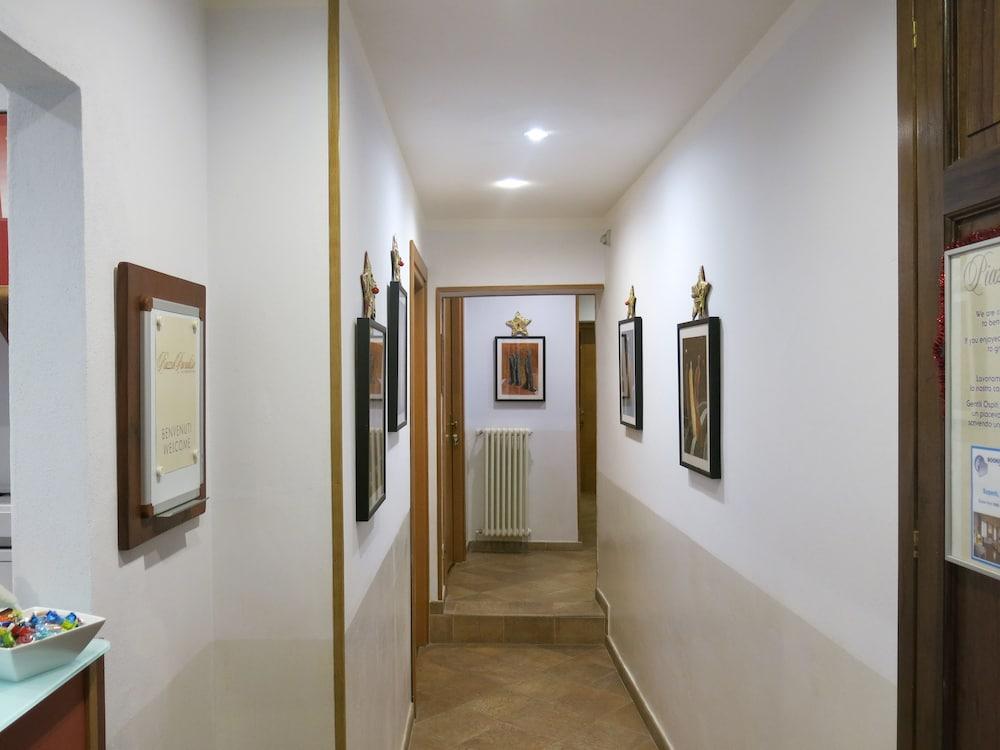 Piazza Paradiso Accomodation