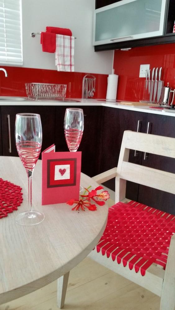 Bushwillow Collection