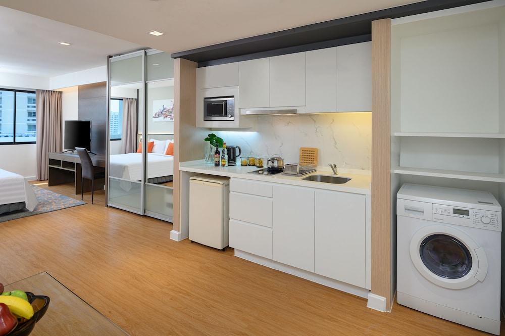 PARKROYAL Suites Bangkok