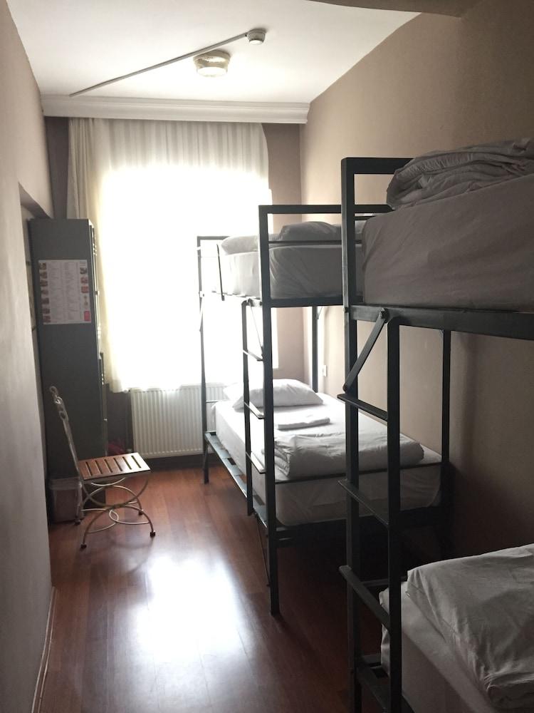 Nobel Hostel Guesthouse