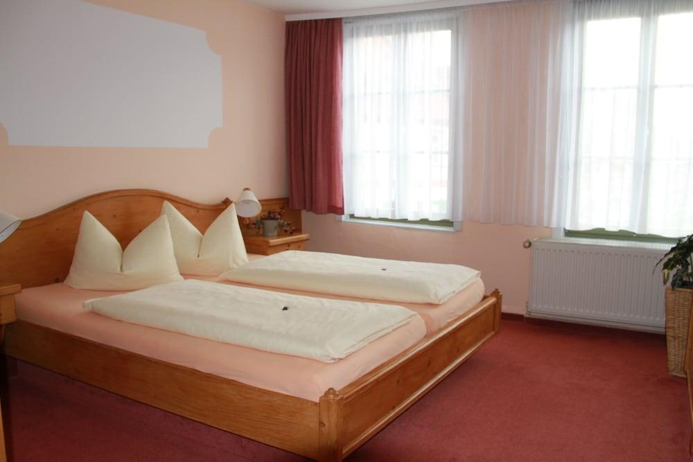 Hotel Zur Goldenen Sonne