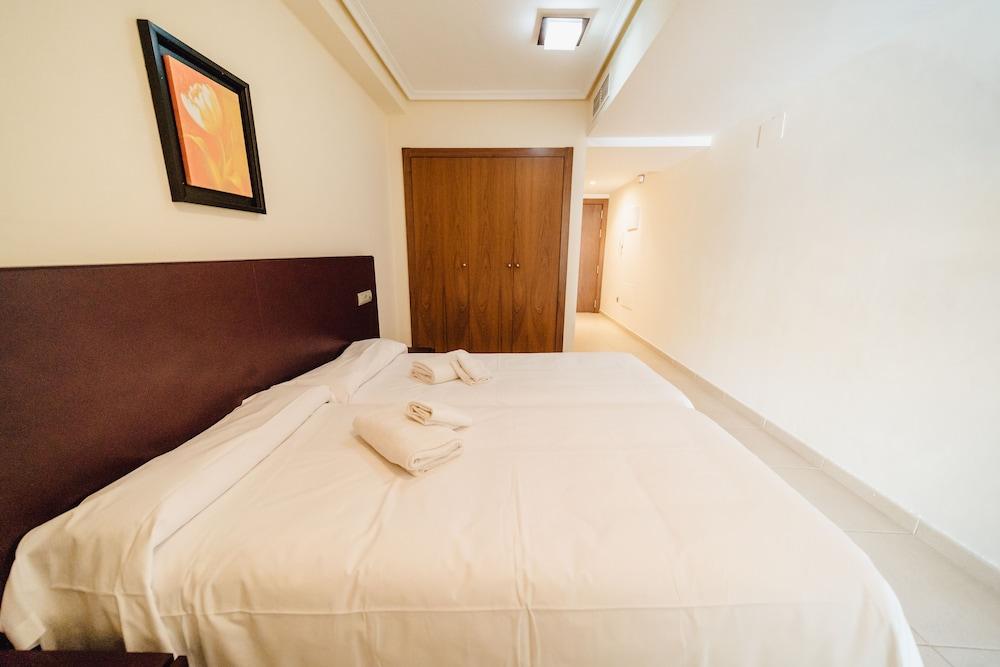 Apartamentos Turisticos Marina Rey