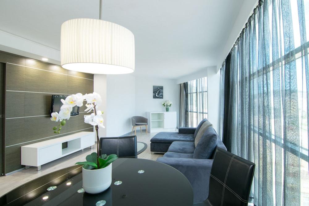 Cullera Holiday Hotel