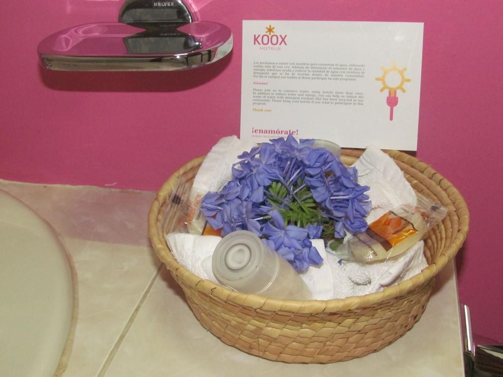 Koox Naluum Eco Hotel