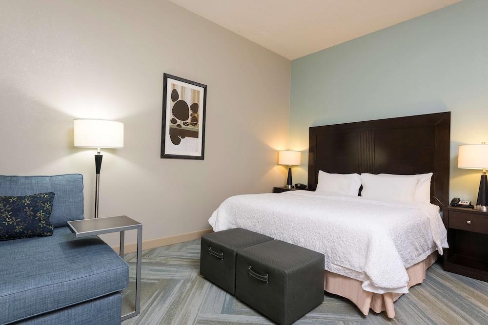 Hampton Inn Detroit/Roseville