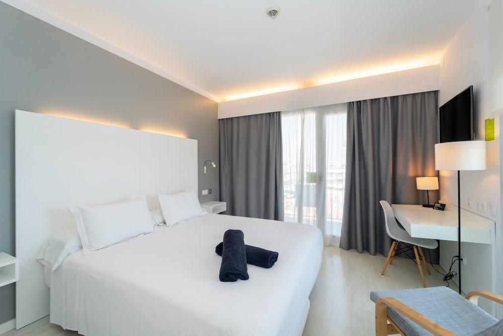 ARTIEM Carlos - Adults Only Hotel