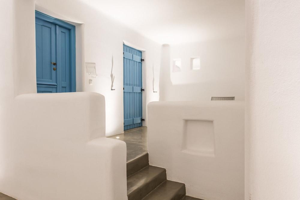 Cycladic Islands Hotel & Spa
