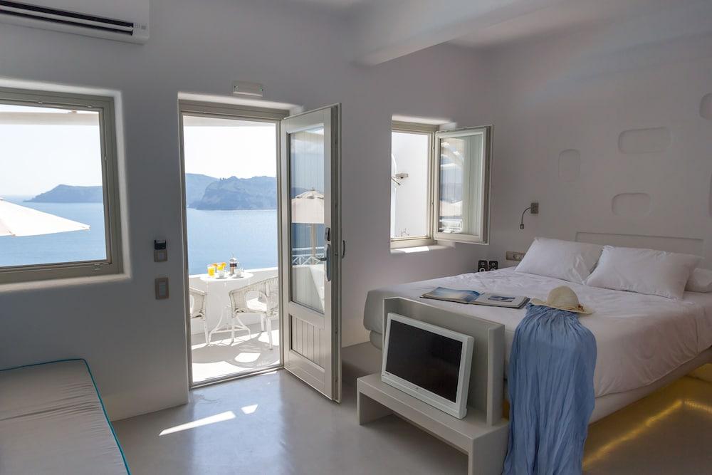 La Perla Villas and Suites - Adults Only