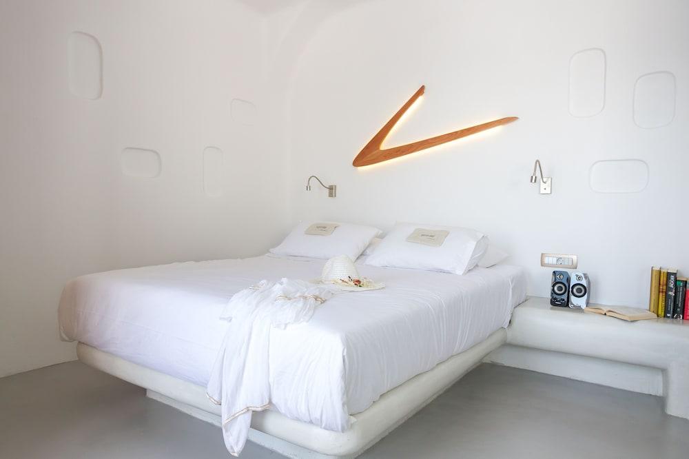 La Perla Villas and Suites - Adults Only