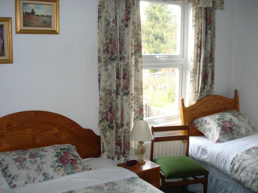 Masslink Guest House