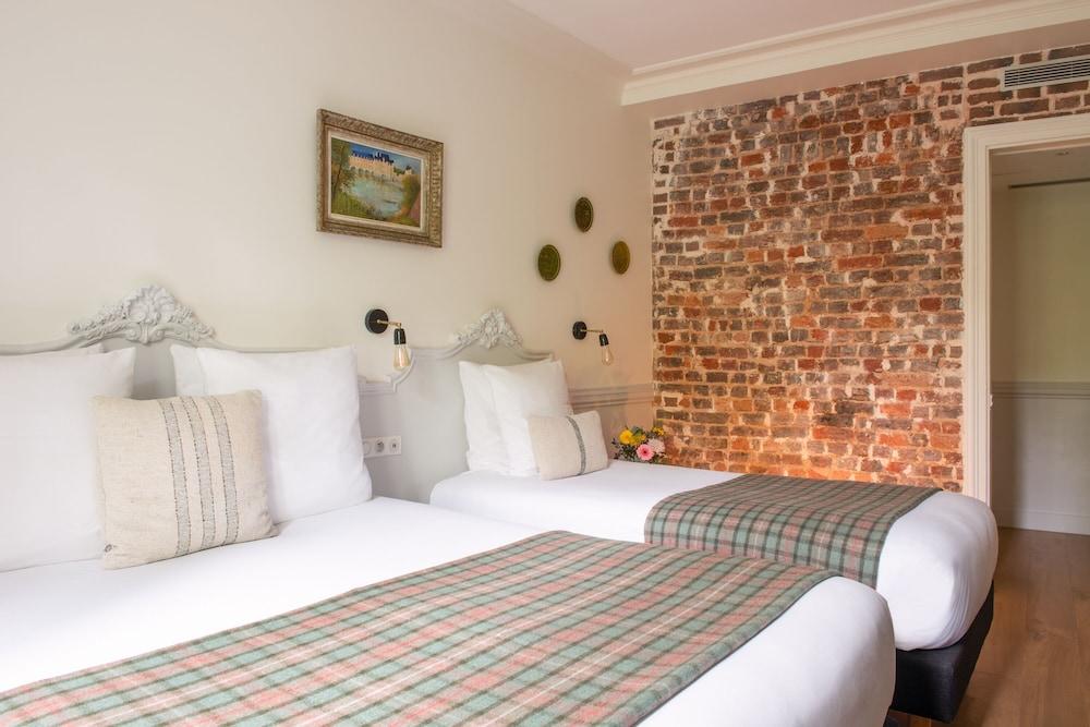 Hotel de la Porte Dorée