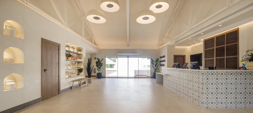 Hotel ILUNION Menorca