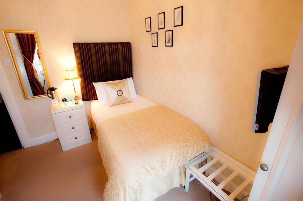 Golf View Guest House